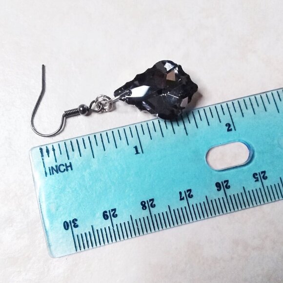 Sexy! Seductive! Decadent! Gorgeous! Festive! Black Shimmering Bling Chandeliers - Picture 9 of 12